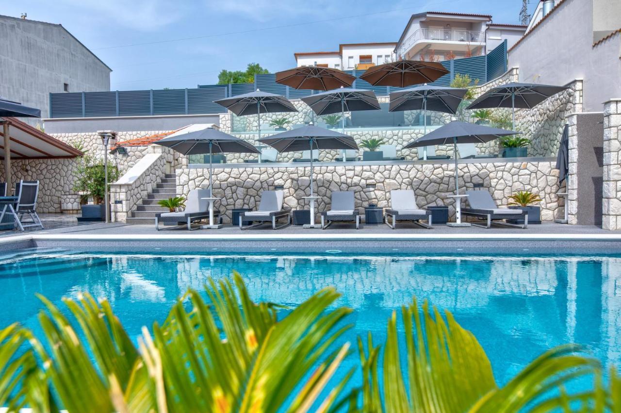 Villa Vivien Crikvenica Exteriör bild