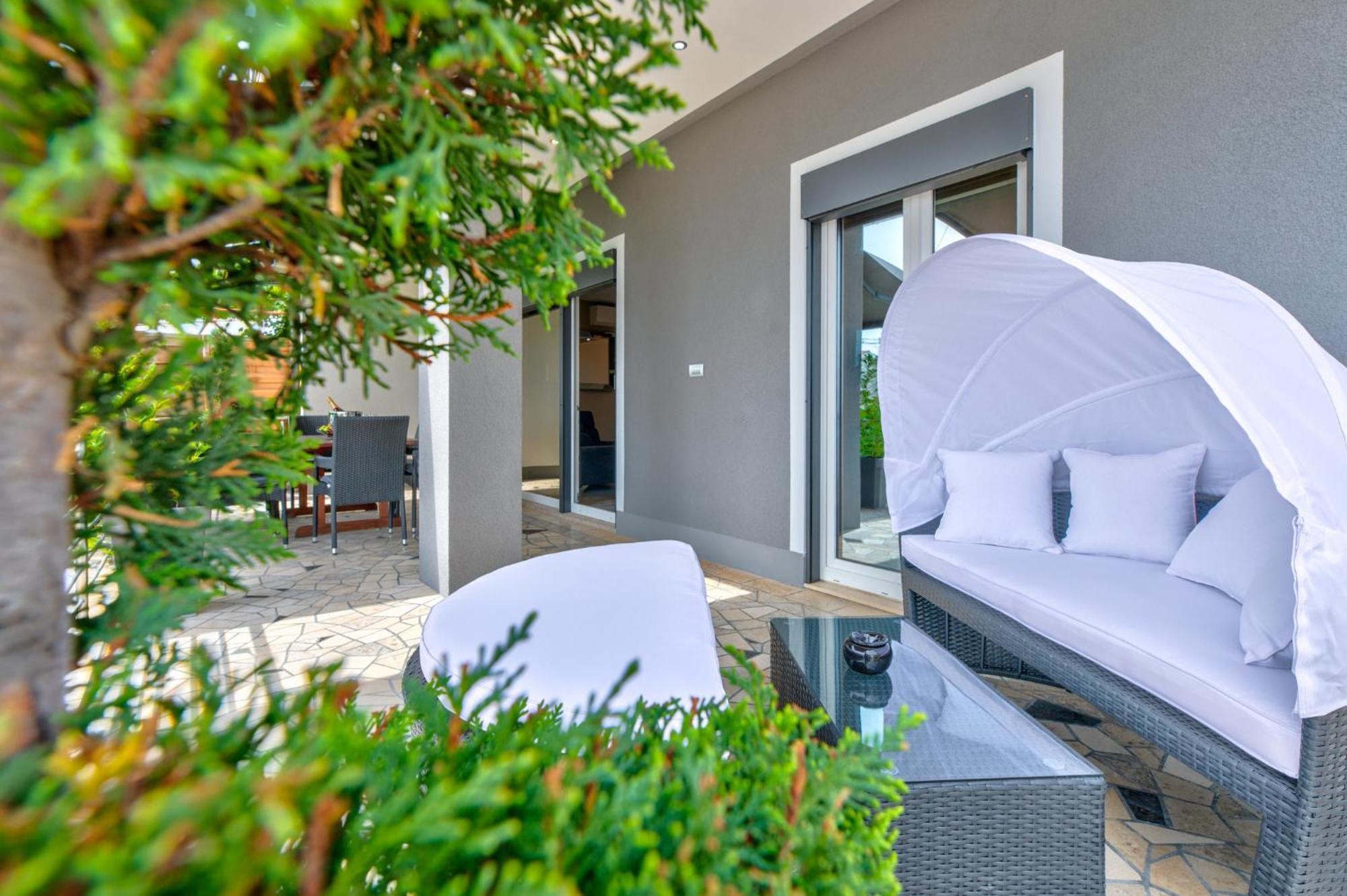Villa Vivien Crikvenica Exteriör bild
